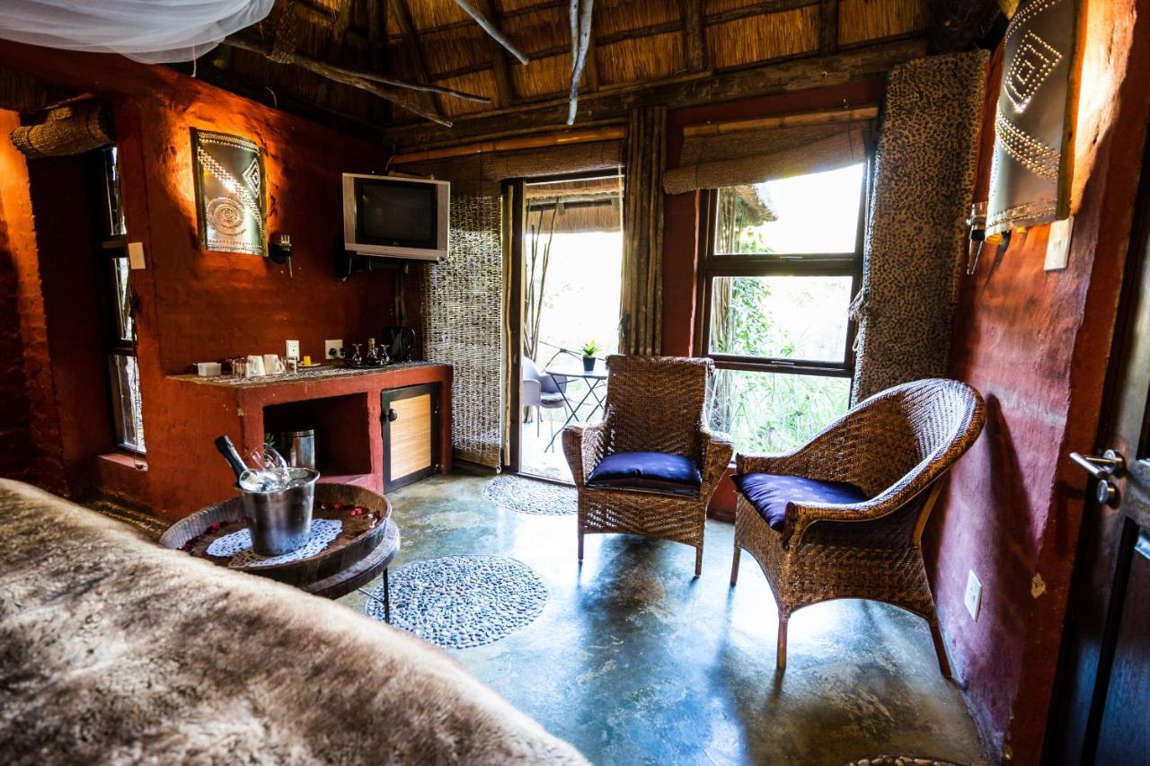Hakunamatata Lodge & Health Spa/ Wedding & Conference Venue มัลเดอร์สดริฟต์ ภายนอก รูปภาพ